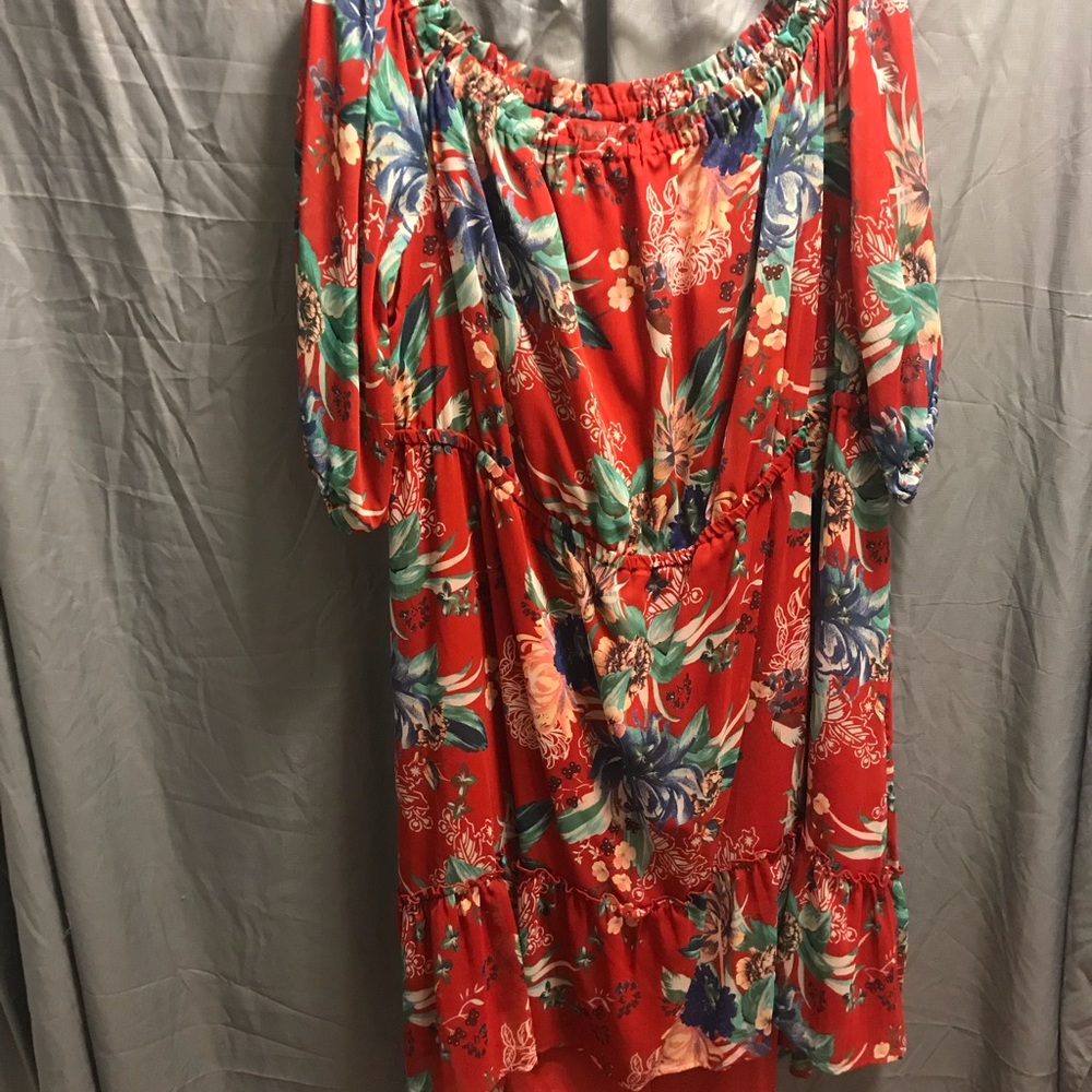 🍍 Off shoulder tropical dress
